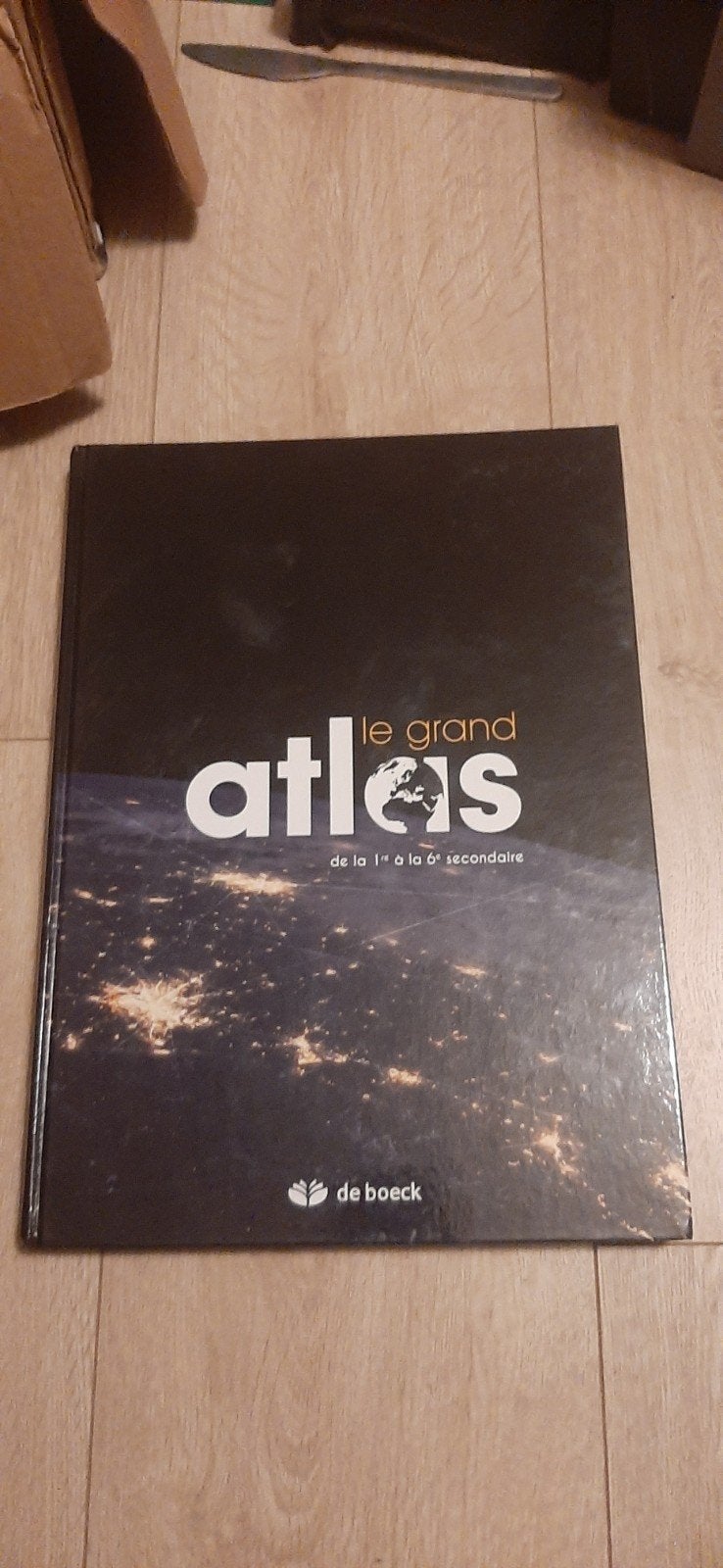 Le grand atlas, Livres, Enlèvement ou Envoi