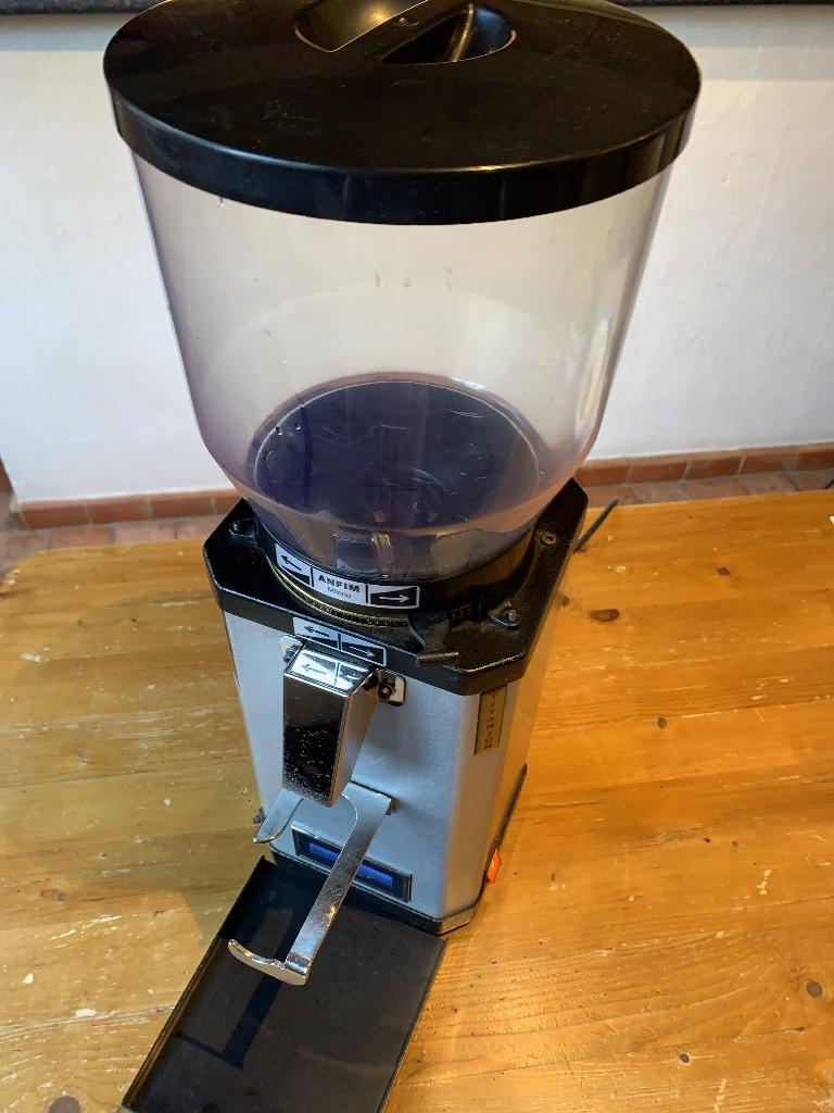 Koffiemolens Anfim (2 stuks), Ophalen, Gebruikt, Overige merken, Koffiemolen