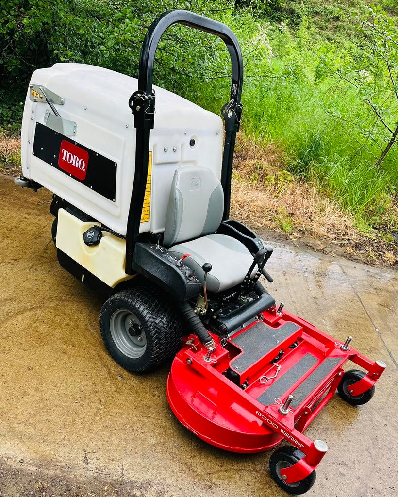 Toro Z-master 8000series zitmaaier NIEUWSTAAT, Tuin en Terras, Zitmaaiers, Ophalen