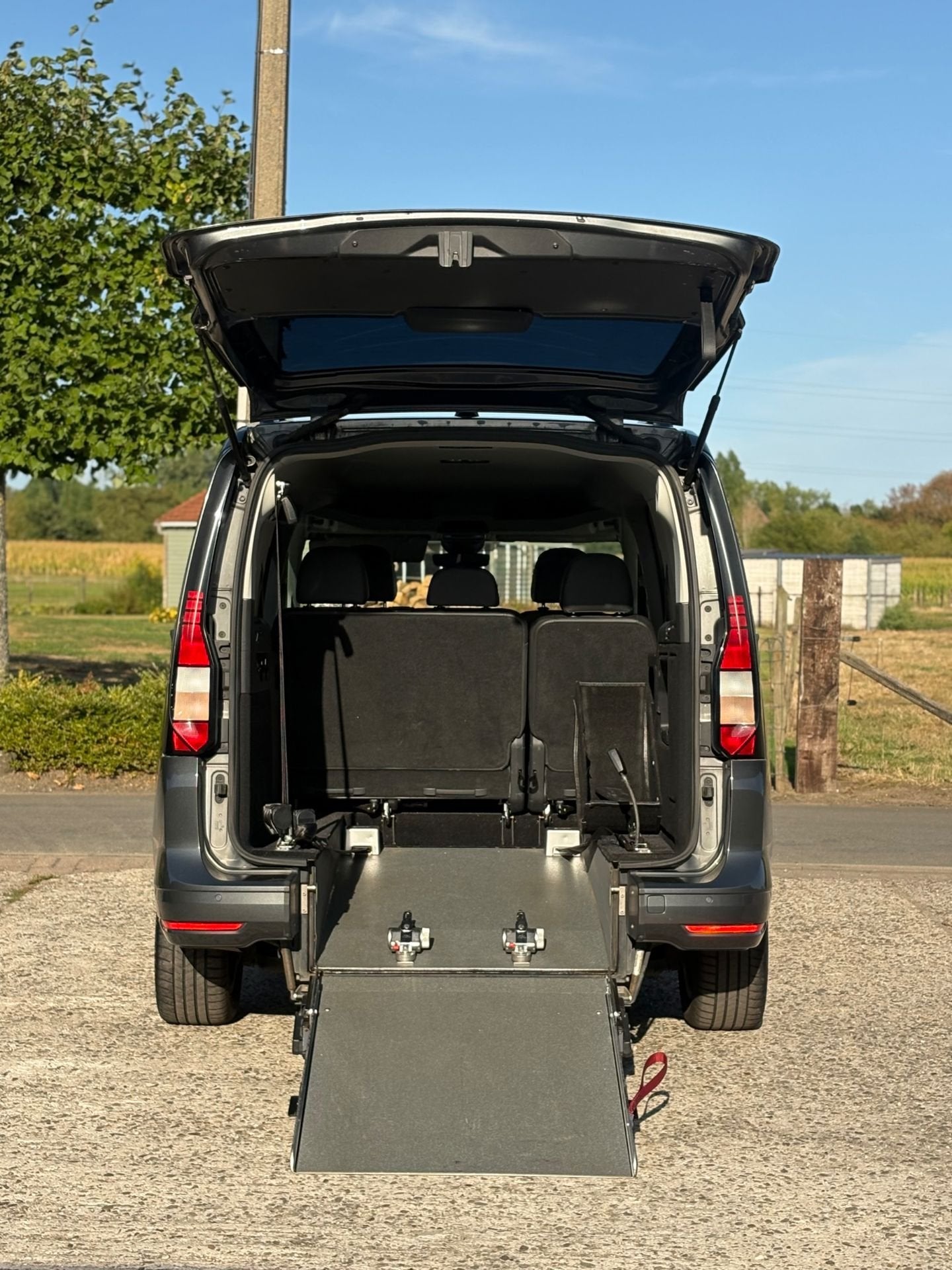 Volkswagen Caddy 2.0TDI DSG Rolstoel Invalide TPMR, Autos, Argent ou Gris, Achat, 140 g/km, Euro 6