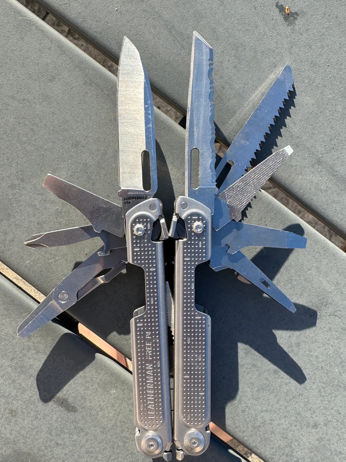 Leatherman Free P4, Enlèvement ou Envoi, Comme neuf