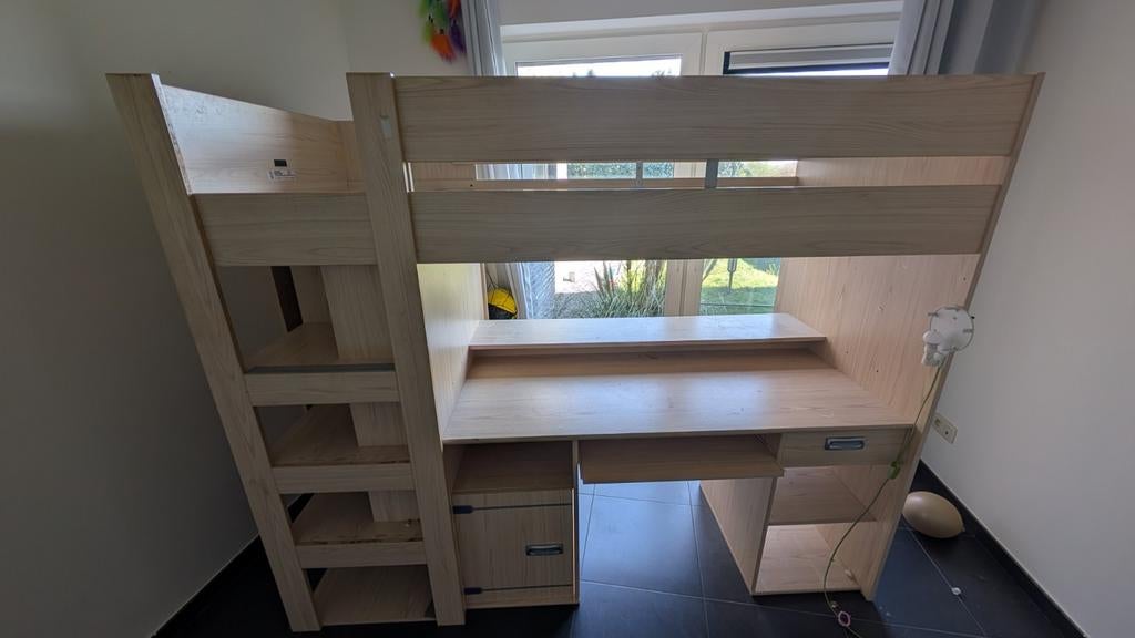 Lit superposé avec bureau, Enlèvement