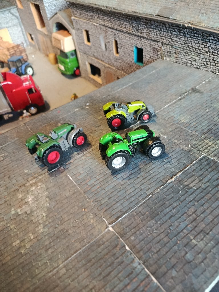 Lot de 3 tracteurs Siku 1:87 (Gratuit à l'achat de min 15€ ), Hobby & Loisirs créatifs, Enlèvement ou Envoi, Utilisé, Grue, Tracteur ou Agricole
