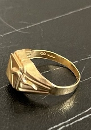 Chevalière en or 18 carats 2 gramme, Enlèvement ou Envoi, Or, Comme neuf, Or