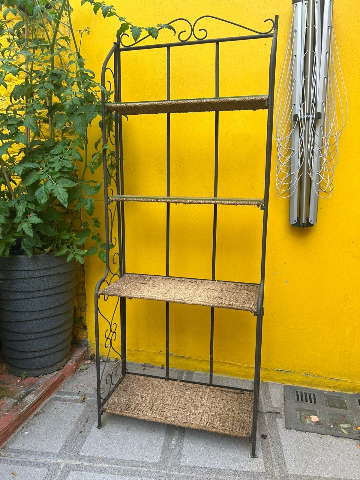 Etagère en fer forgé/rotin, Maison & Meubles, Enlèvement, Utilisé