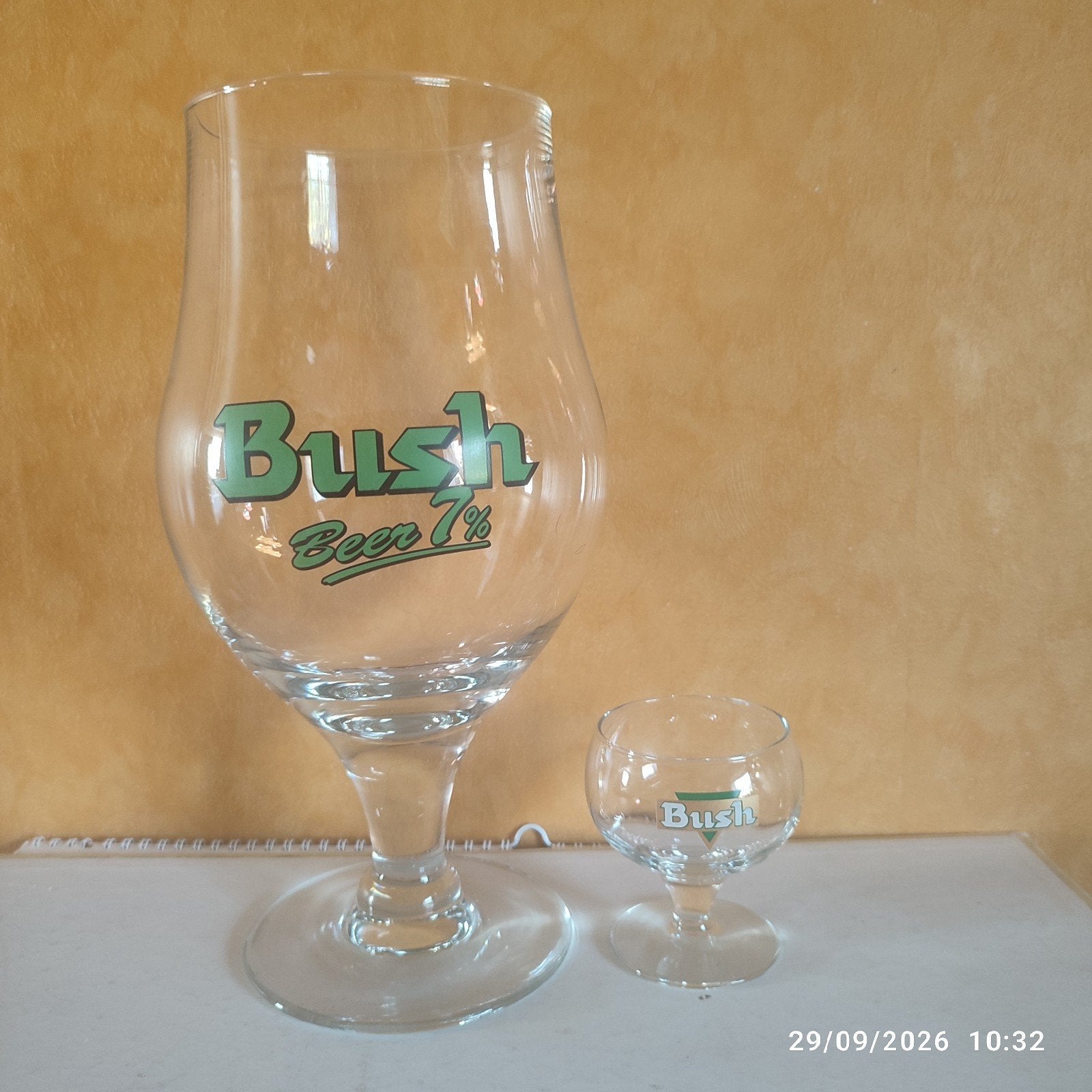 Deux verres Bière BUSH ., Enlèvement ou Envoi, Comme neuf, Verre ou Verres, Autres marques