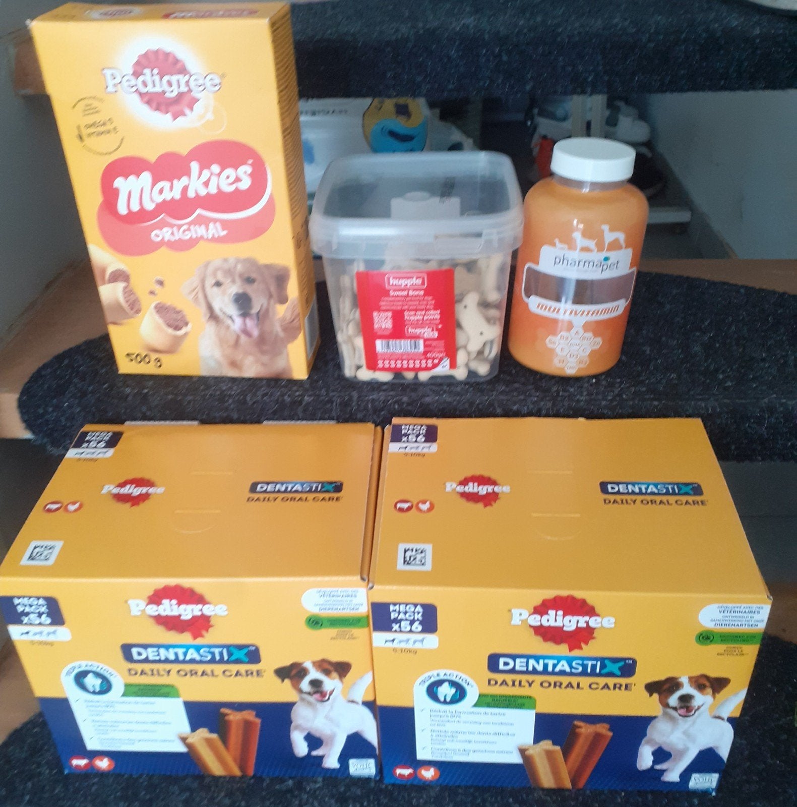 Vanwege het overlijden van de hond is alles te koop., Enlèvement