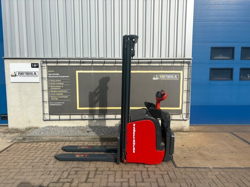 VS-23053 Elektrische Triplex stapelaar Linde 5300mm, Gebruikt