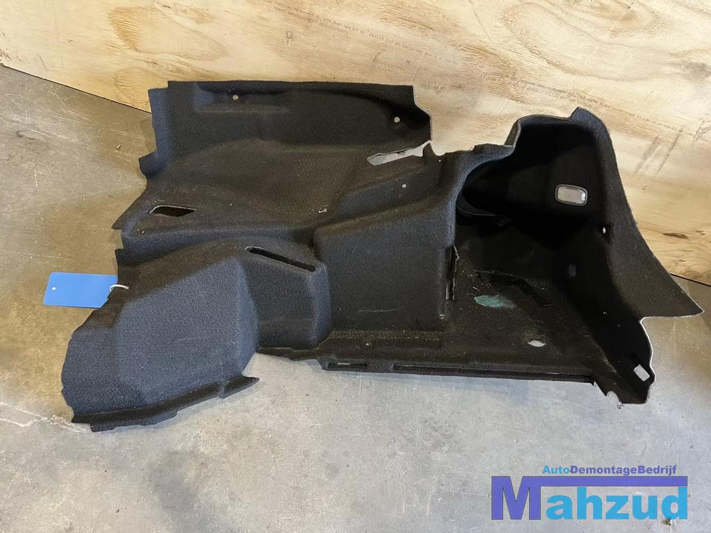 Mercedes E A207 rechts kofferbak bekleding 2076900241 2010-2, Mercedes-Benz AG, Mercedes-Benz, Utilisé, Mercedesstrasse 120
70372  Stuttgart, DE
