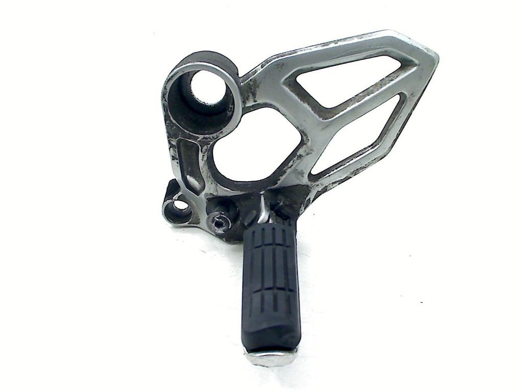 SCHETSPLAAT LINKS VOOR Yamaha Niken GT 2021- (MXT850D), Dhr. S. di Majo, Gebruikt, Info@cama-motorparts.nl, P.J. Troelstraweg 8 8
3144 CX  MAASSLUIS, NL