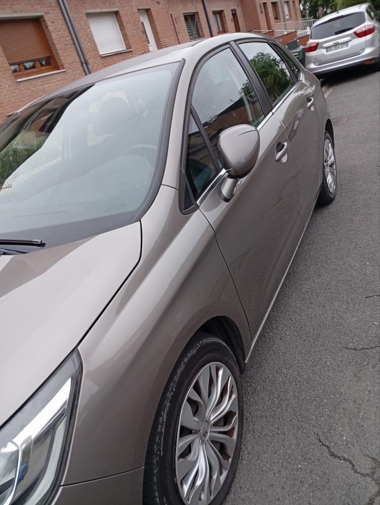 Citroen c4, Autos, Mercedes-Benz, Particulier, Diesel, Berline, 5 portes, Beige, Beige, Enlèvement