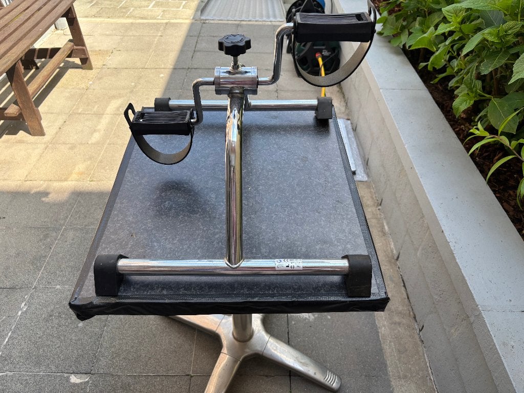 Zittende fiets arm trainer nieuwstaat: Pedalo Vermeiren, Diversen, Verpleegmiddelen, Ophalen, Nieuw