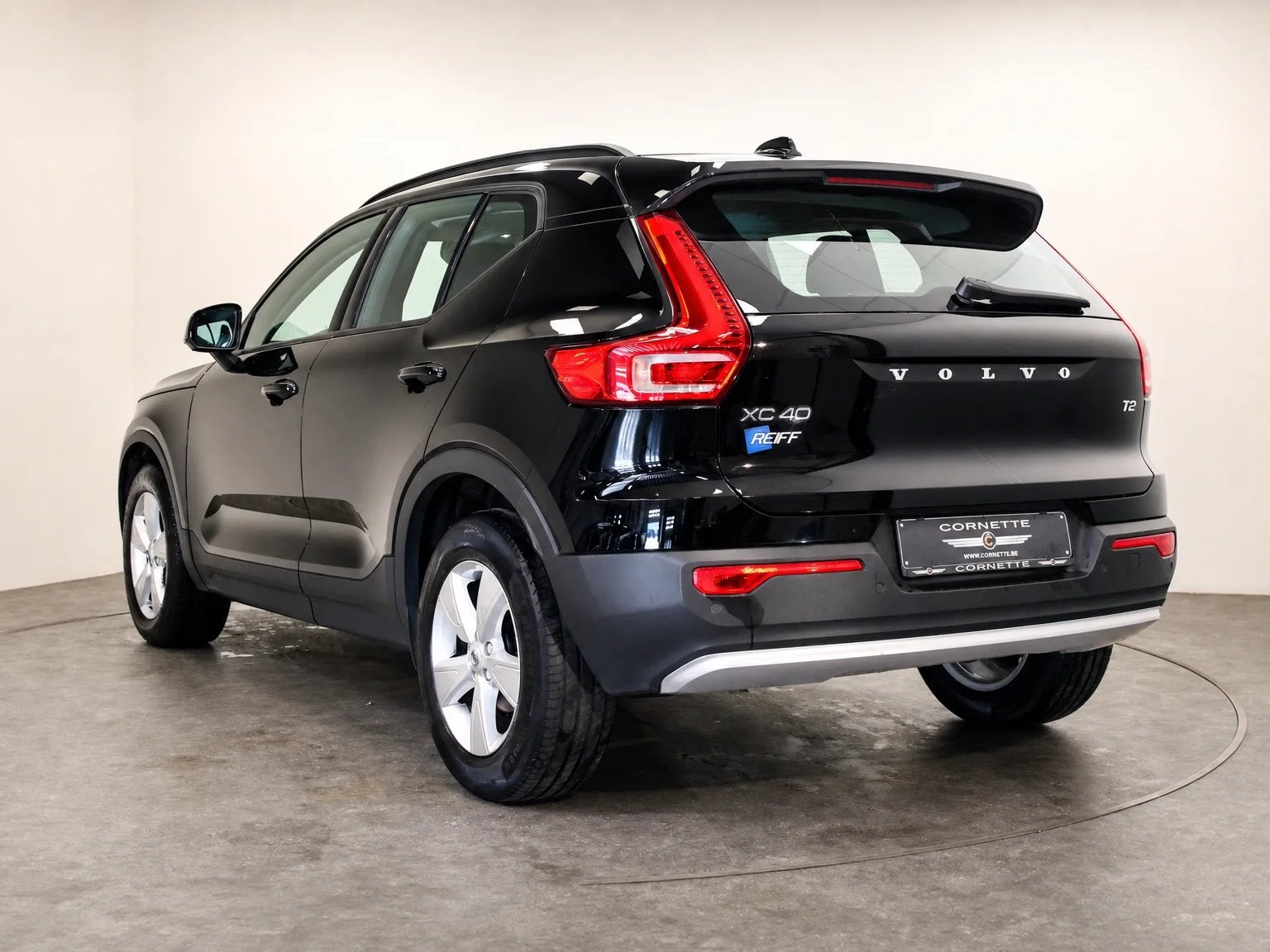 Volvo XC40 1.5 T2 INSCRIPTION ESSENTIAL AUTO APPLE CARPLAY &, Autos, Volvo, Achat, Entreprise, Noir, 5 portes