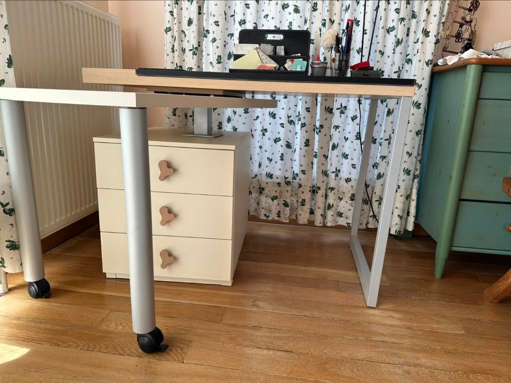 Bureau enfant complet avec rangements, Enlèvement, Comme neuf