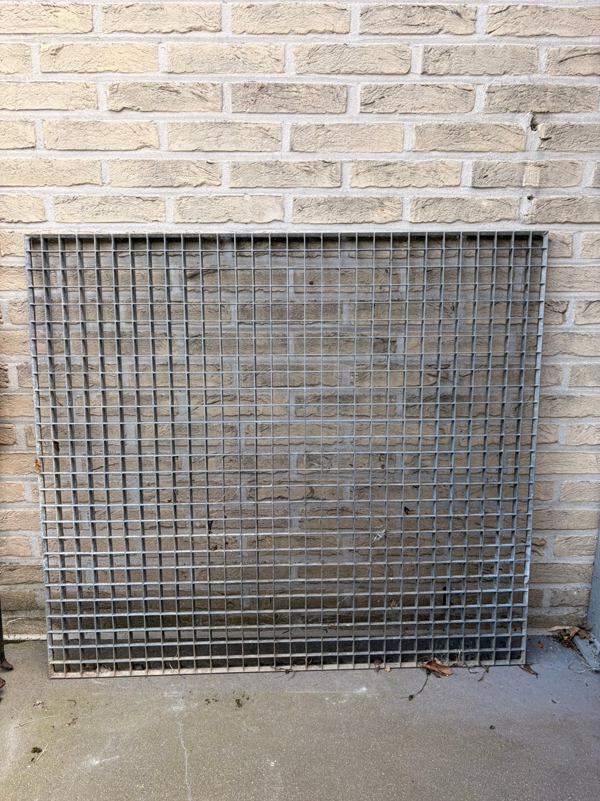 Gegalvaniseerd metalen looproosters 2 stuks, Doe-het-zelf en Bouw, Ophalen, Zo goed als nieuw