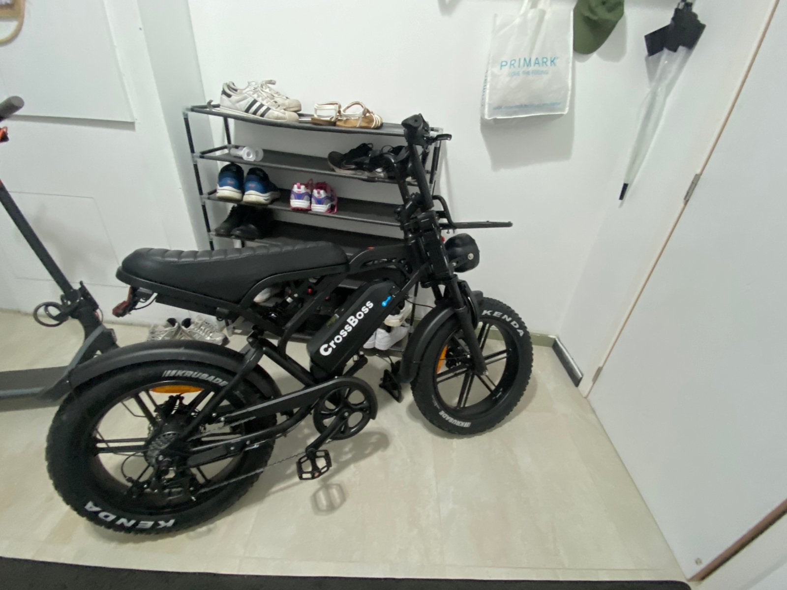 Fatbike v20 Pro, Fietsen en Brommers, Ophalen, Zo goed als nieuw