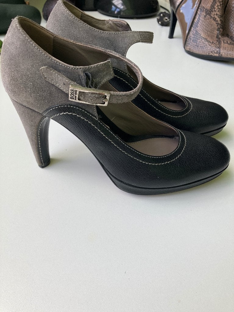 Escarpins Mary Jane Hugo Boss daim et cuir T. 36, Vêtements | Femmes, Chaussures, Gris, Escarpins, Comme neuf, Enlèvement