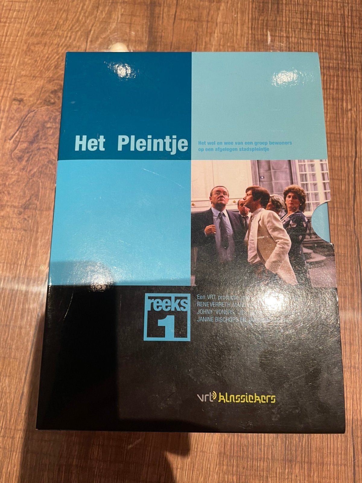 Het Pleintje  -  Seizoen 1 in Dvd box ., Cd's en Dvd's, Nederlands, Ophalen of Verzenden, Zo goed als nieuw, Komedie