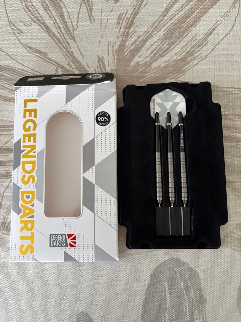 Legends V8 25 gram, Enlèvement ou Envoi, Utilisé, Fléchettes