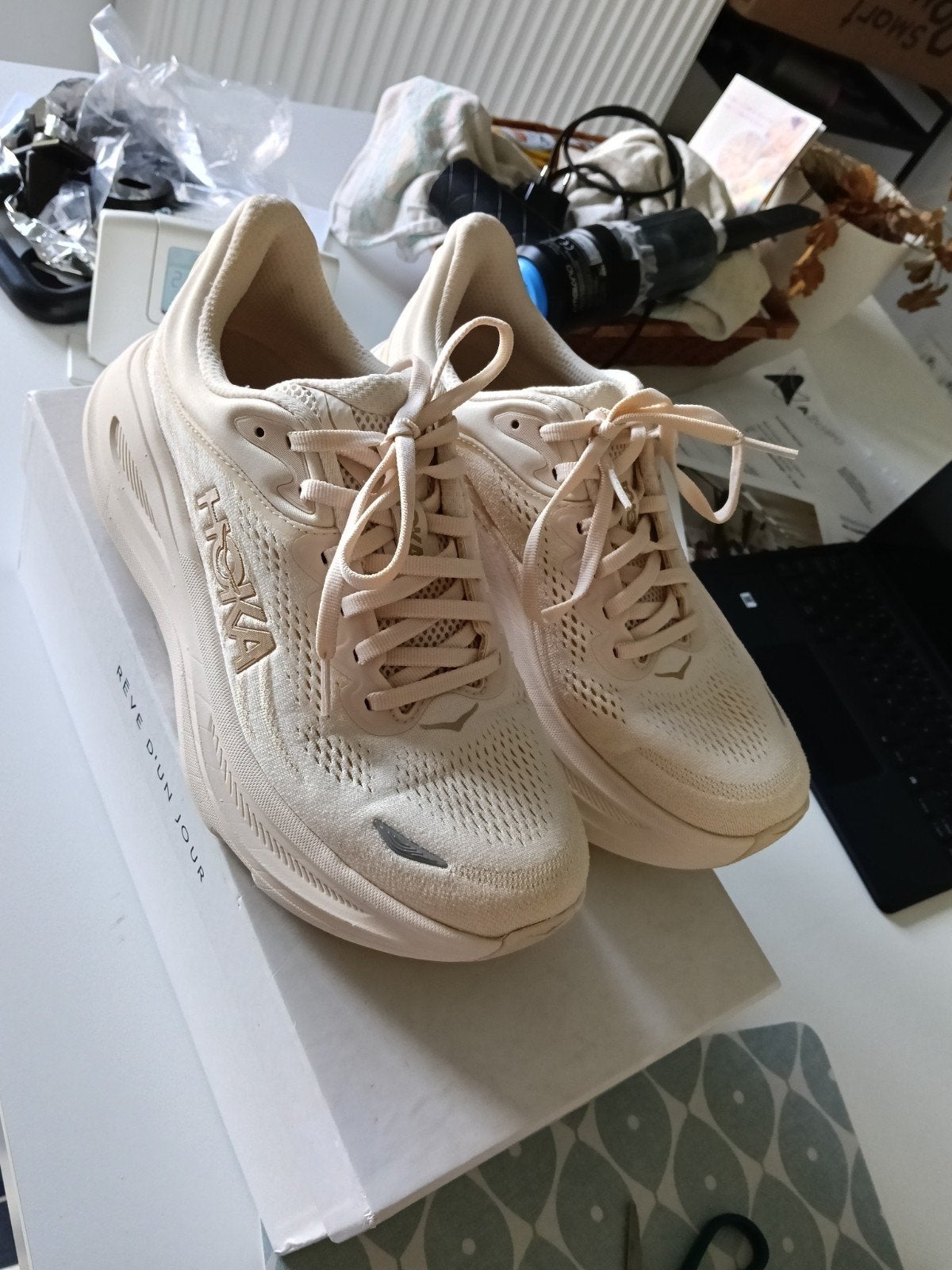 Hoka bondi 9 beige dames NIEUW maat 40, Kleding | Dames, Schoenen, Ophalen of Verzenden, Beige