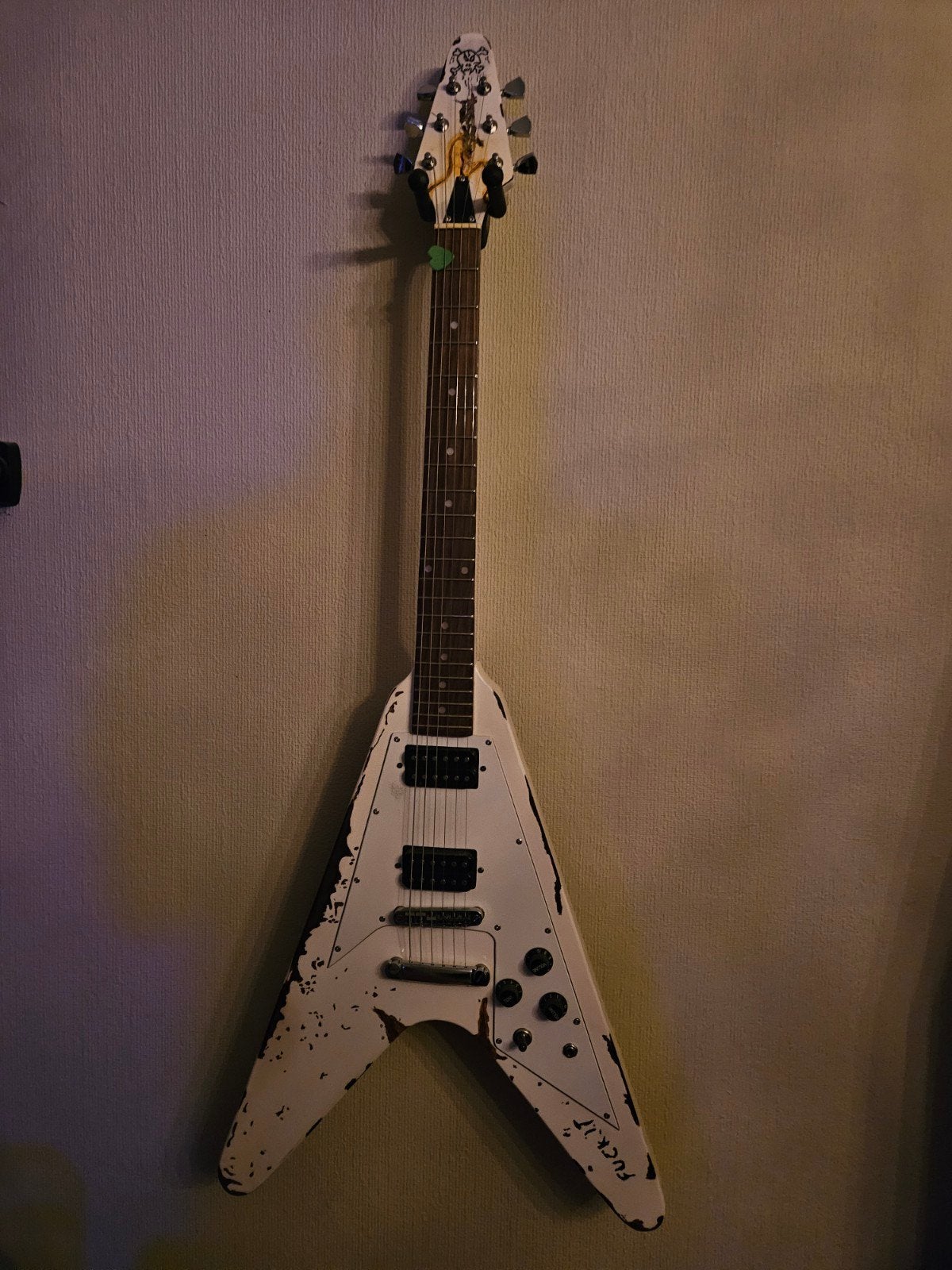 flying v kopie Hetfield, Musique & Instruments, Enlèvement