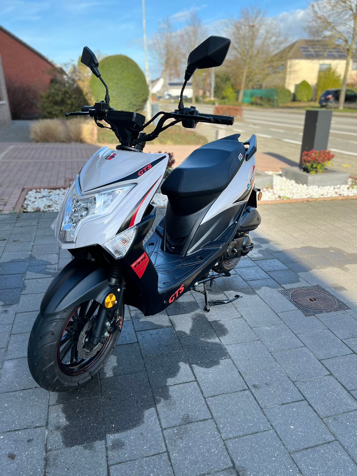 GTS Enzo 4T 50cc B klasse 2025 – 4.000 km – Topstaat ‼️, Ophalen, Zo goed als nieuw, Overige merken