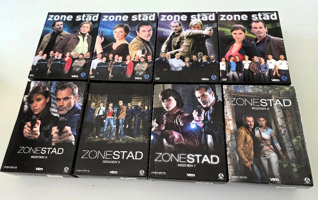 Complete TV reeks : Zone Stad 1 tem 8 (8 dvd boxen), Cd's en Dvd's, Ophalen of Verzenden, Seizoen 8