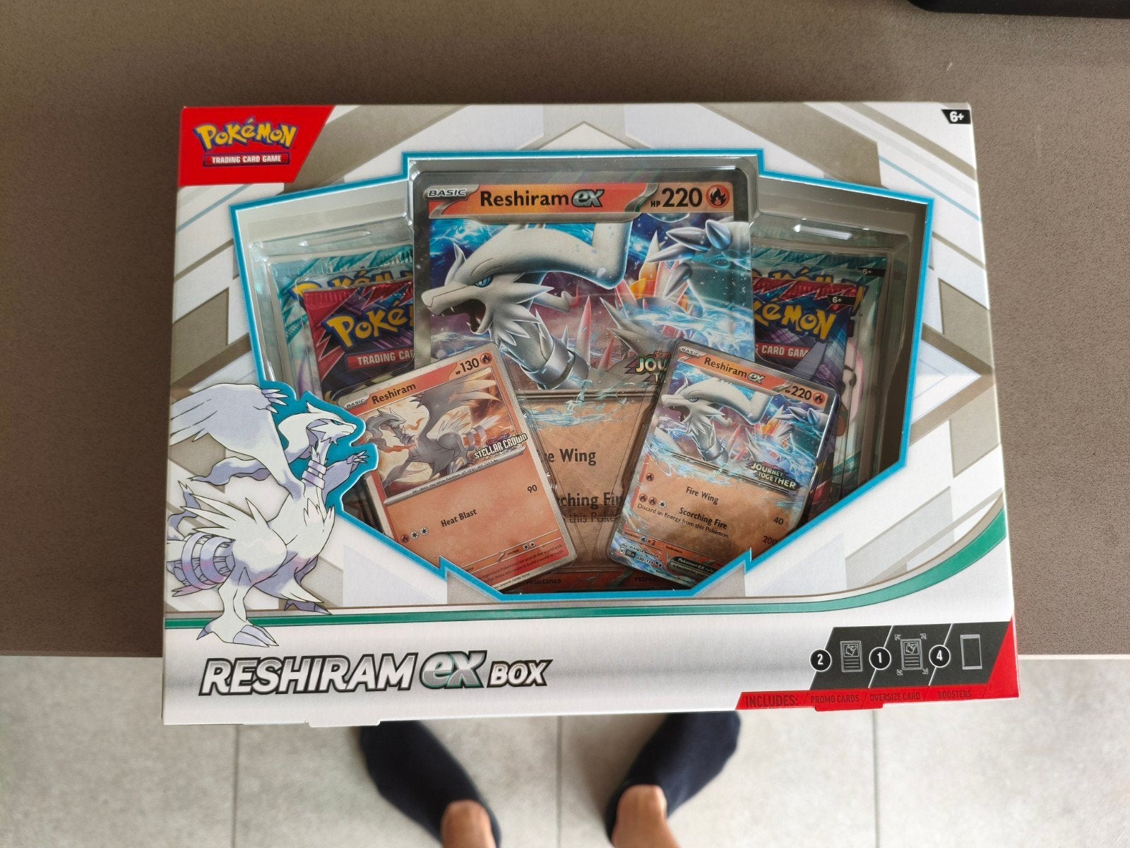 reshiram ex box. zeldzame box. weinig van gedrukt, Hobby en Vrije tijd, Ophalen of Verzenden