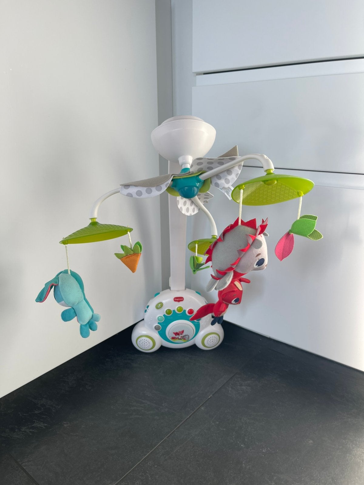 Tiny Love Soothe 'n' Groove Muziekmobiel, Kinderen en Baby's, Speelgoed | Overig, Ophalen, Zo goed als nieuw, Jongen of Meisje