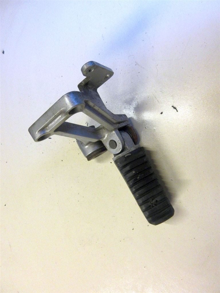 Kawasaki GPZ600 voetstep footstep voetsteun GPZ 600 GPZ600R, Ophalen of Verzenden, Gebruikt