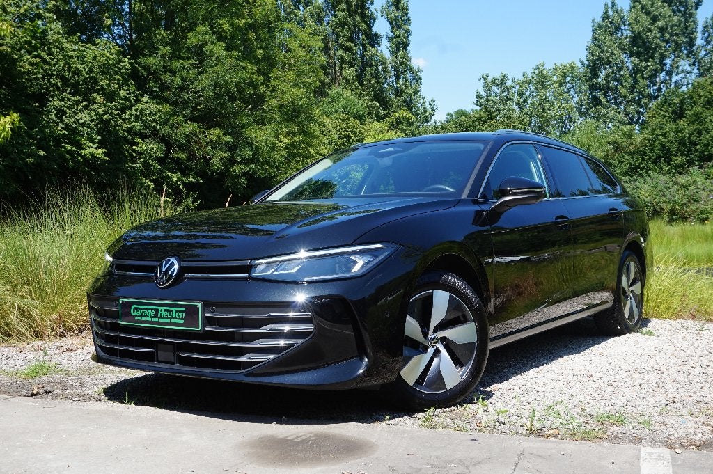 VW Passat Variant | 09/2025 | DSG | 150pk | 2 jaar garantie, Autos, Achat, Entreprise, Garantie prolongée, Alcantara
