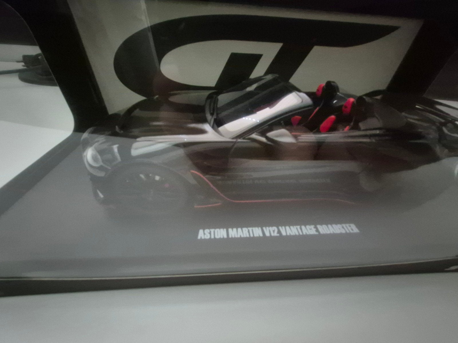 GT-Spirit 1/18 Aston Martin V12 Vantage roadster (GT923), Enlèvement ou Envoi, Neuf, Voiture, Autres marques