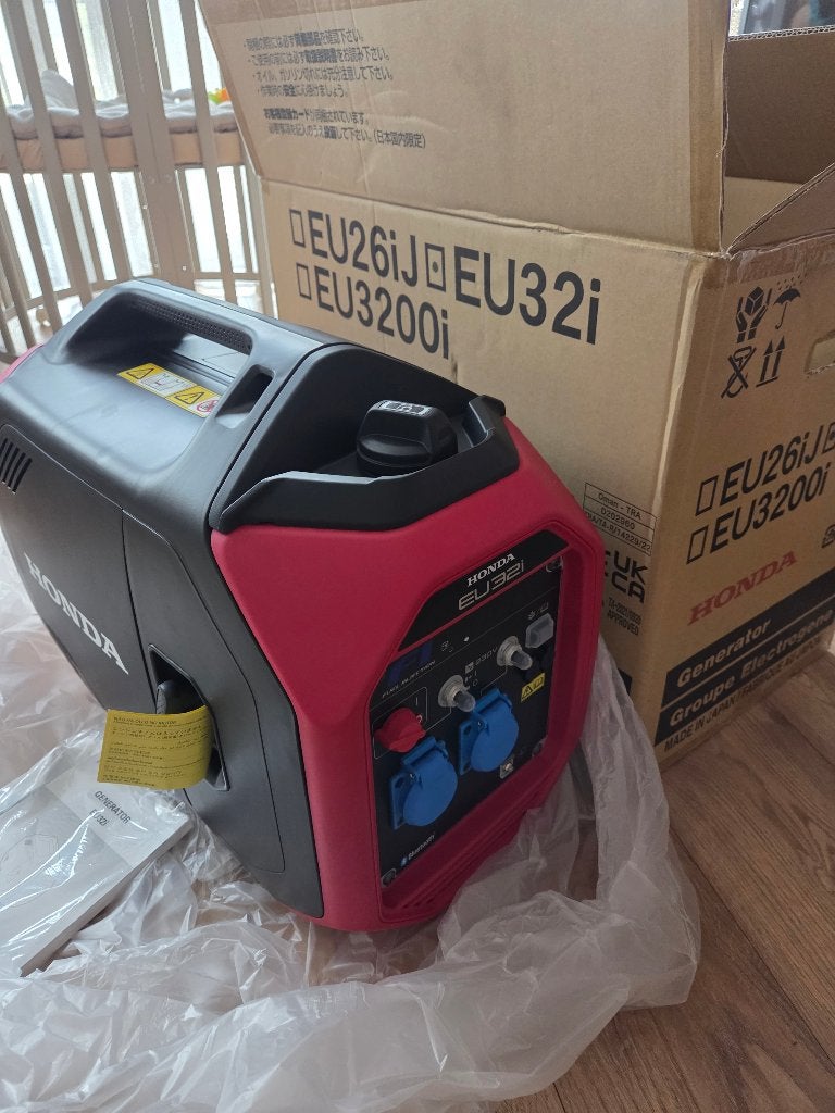 Honda EU32i aggregaat generator stroomgroep Nieuw, Ophalen, Benzine, Nieuw, Geluidgedempt