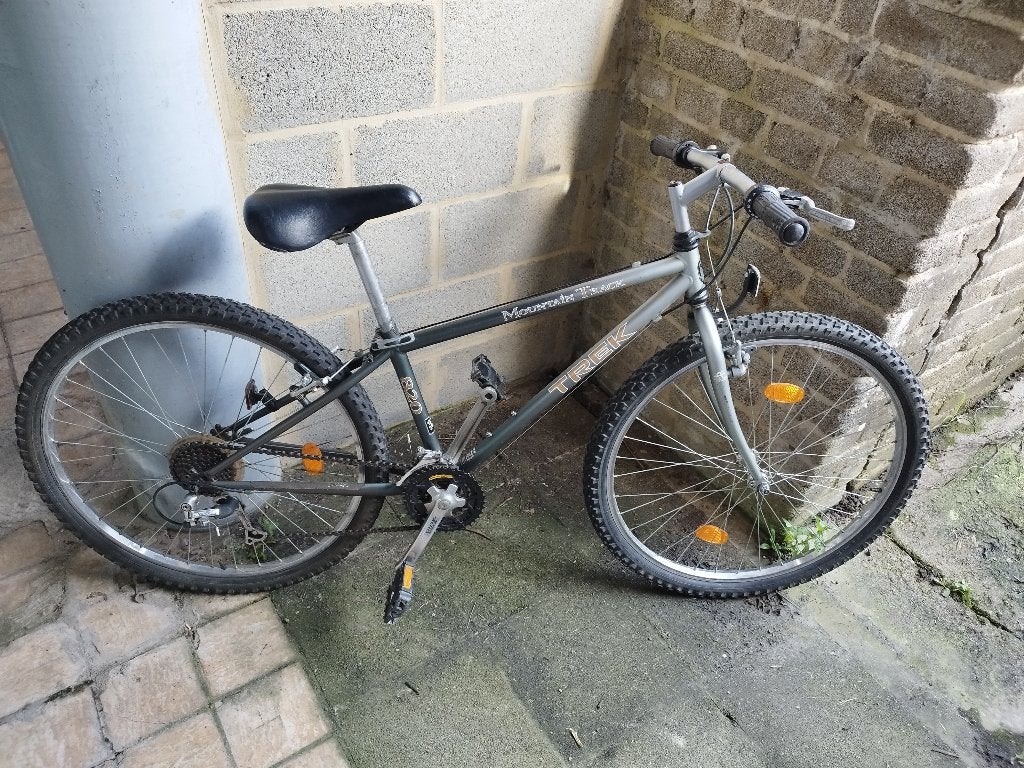 vtt trek 820 mountain track taille XS, Vélos & Vélomoteurs, VTT rigide, Frein sur jante, Enlèvement, Utilisé