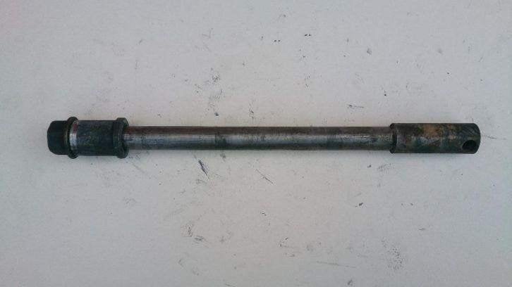 Kawasaki GPz750 voorwielas wielas GPz 750 vooras ZX750A GPZ, Ophalen of Verzenden, Gebruikt
