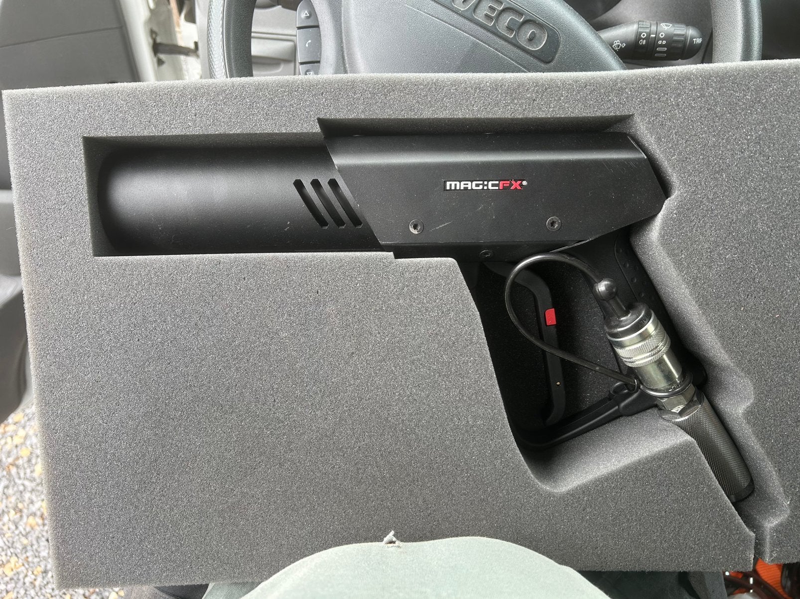 Gun voor co2 te spuiten 2 stuks, Ophalen of Verzenden, Zo goed als nieuw
