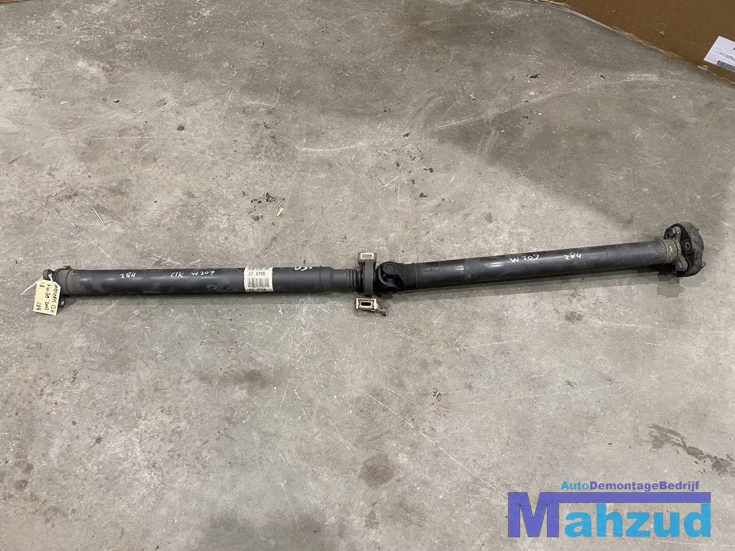 MERCEDES CLK W209 W203 C209 1.8 cardanas tussenas 2034105706, Gebruikt, Mercedes-Benz AG, Mercedes-Benz, Mercedesstrasse 120
70372  Stuttgart, DE
