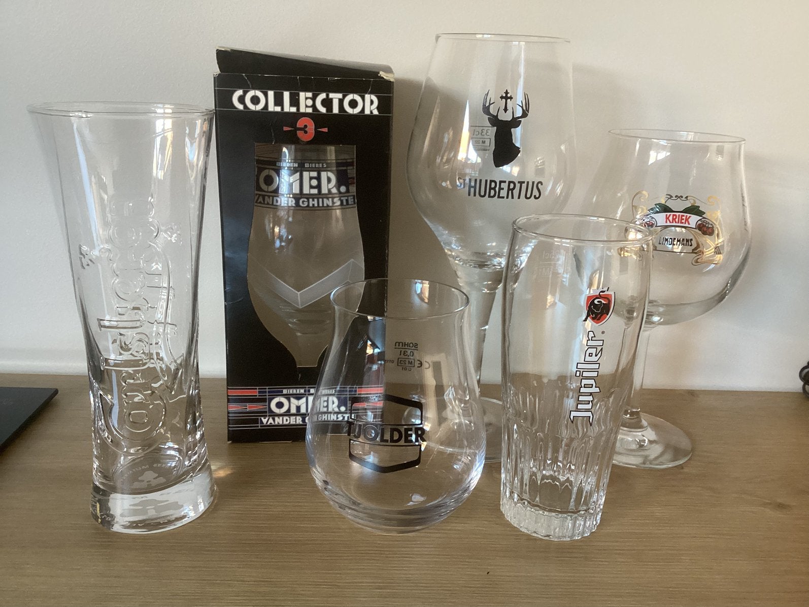 6 bierglazen omer,carlsberg,kriek,st hubertus,tjolder,pils, Ophalen of Verzenden, Zo goed als nieuw