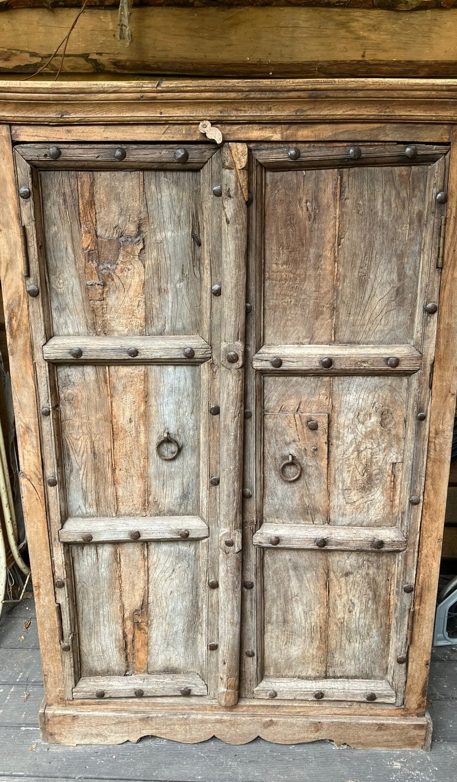 armoire unique de style indien rural avec clous, Maison & Meubles, Armoires | Autre, Enlèvement