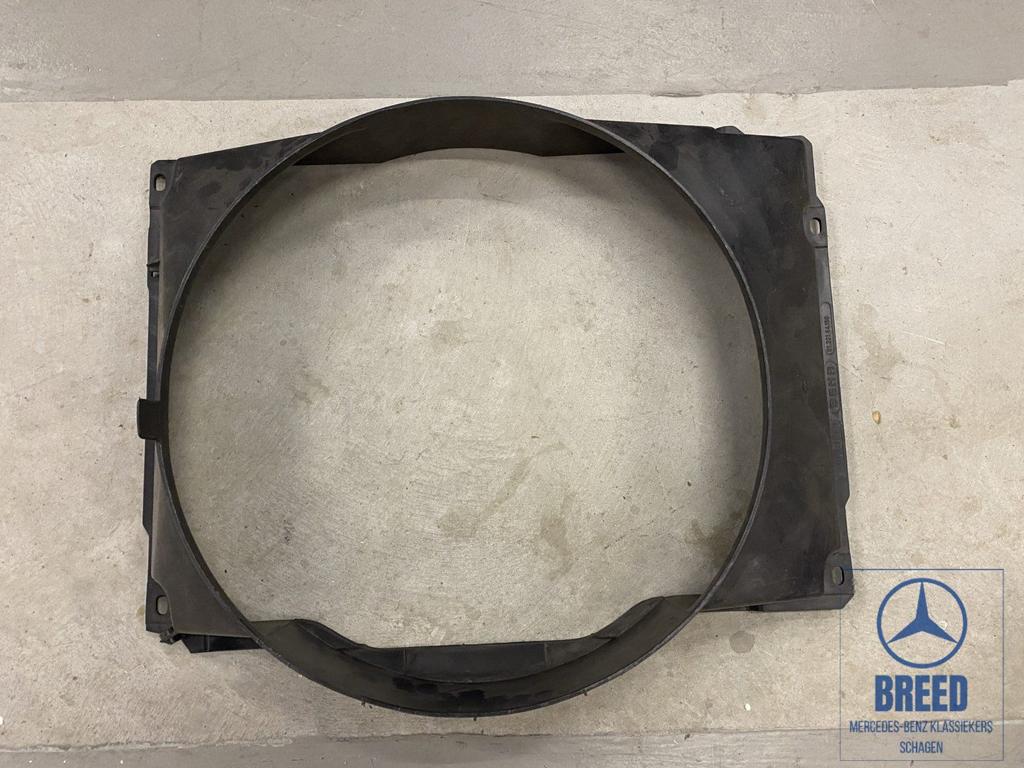 NOS radiateurkap Mercedes-Benz W115 200 220 230.4 200D 220D, Auto-onderdelen, -, Nieuw, Ophalen of Verzenden, -