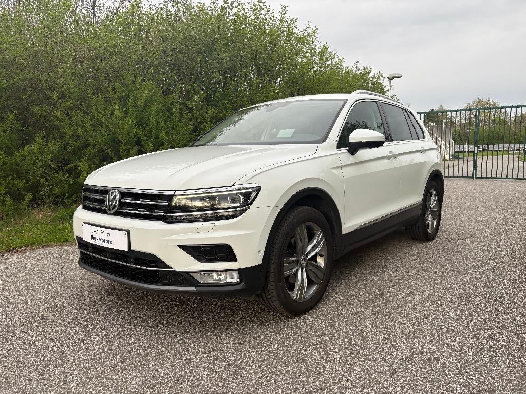 Vw Tiguan 2.0 TDi 4Motion Highline DSG - Garantie*Pano*360, Auto's, Volkswagen, Automaat, 4 cilinders, Wit, Leder
