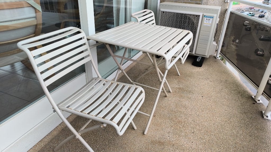 Ensemble de terrasse  2 tables et 4 chaises, Jardin & Terrasse, Comme neuf, Autres matériaux, Sets de jardin, Enlèvement