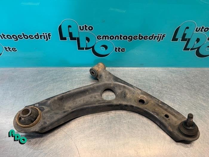 Draagarm rechts-voor van een Peugeot 107 (107 05-), Gebruikt, -, -, Ophalen of Verzenden