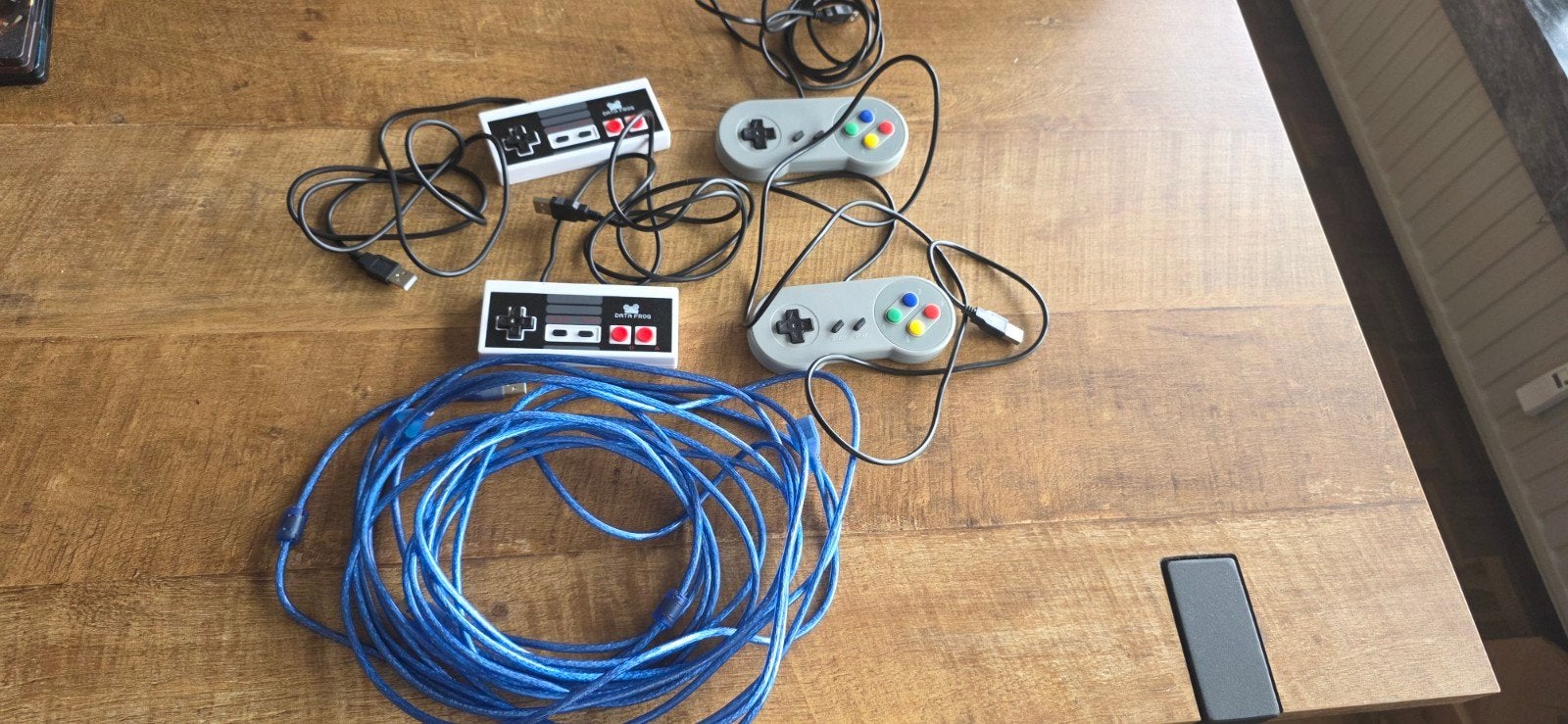 2x USB NES controllers (datafrog) + 2 USB SNES controllers, Enlèvement
