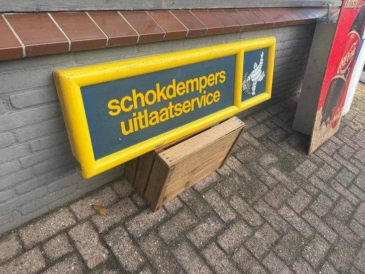 Michelin Reclamebord Schokdempers Uitslaatservice