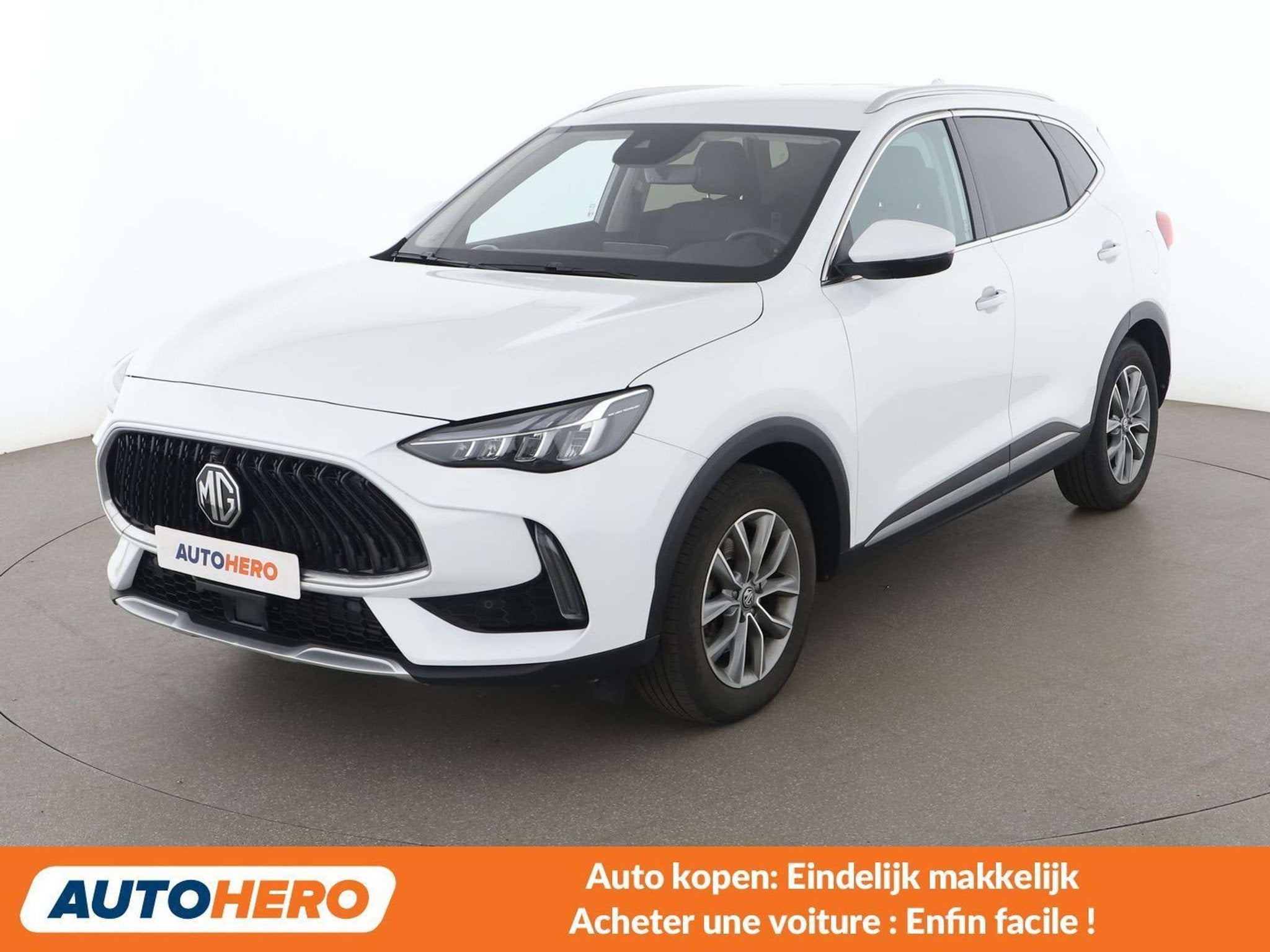 MG HS 1.5 Luxury (bj 2024), Gebruikt, Wit, Lichtsensor, 5 deurs