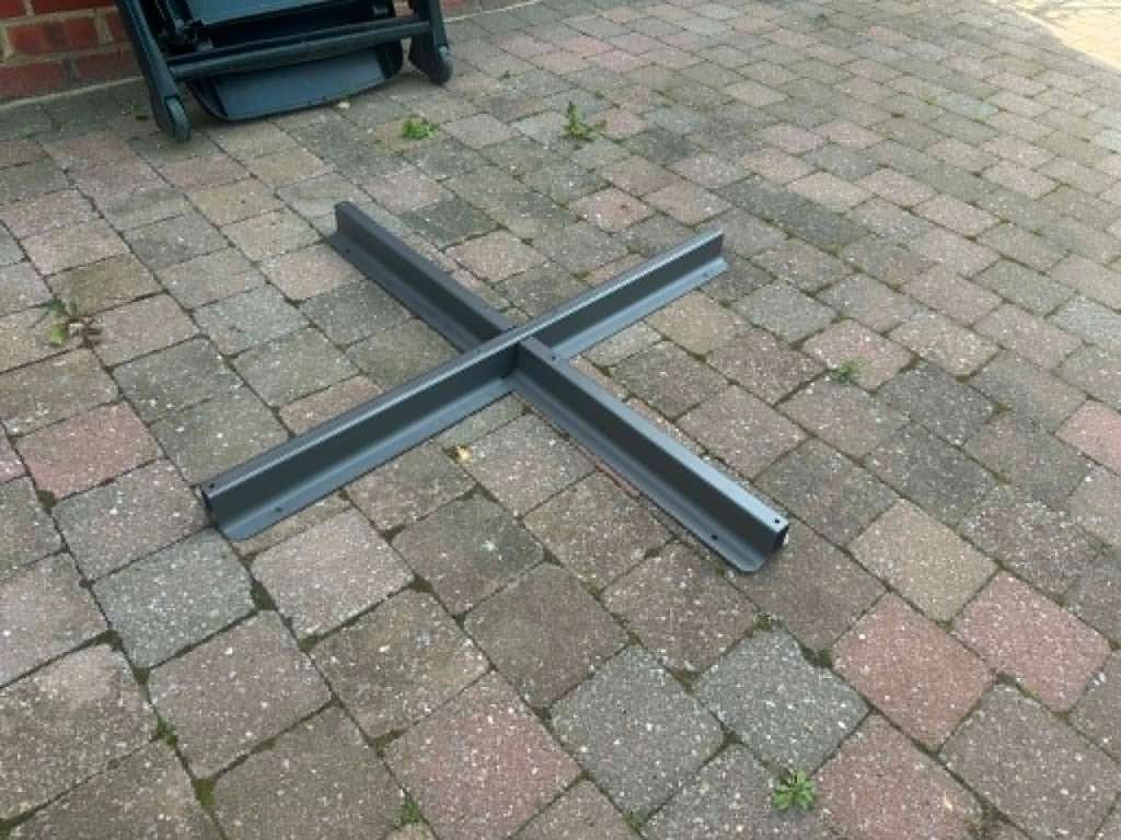 Parasolvoet metaal, Tuin en Terras, Ophalen of Verzenden, Nieuw, 1 tot 2 meter, Parasolvoet