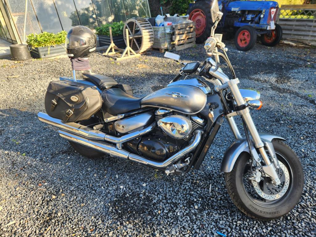 Suzuki intruder M800, Motos, Particulier
