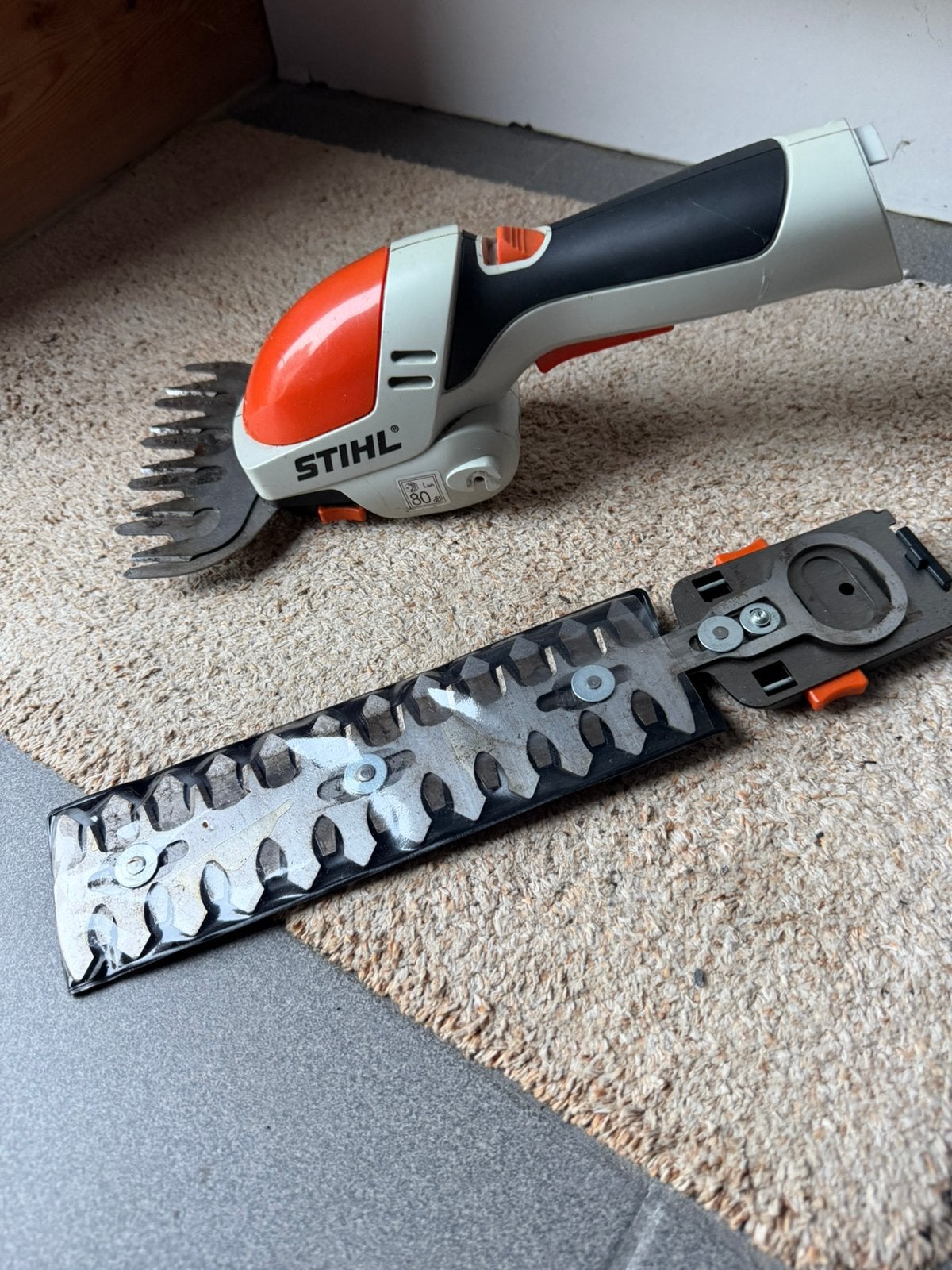 Stihl kanrenmaaier met heggenschaar en steel met bediening, Ophalen of Verzenden, Zo goed als nieuw