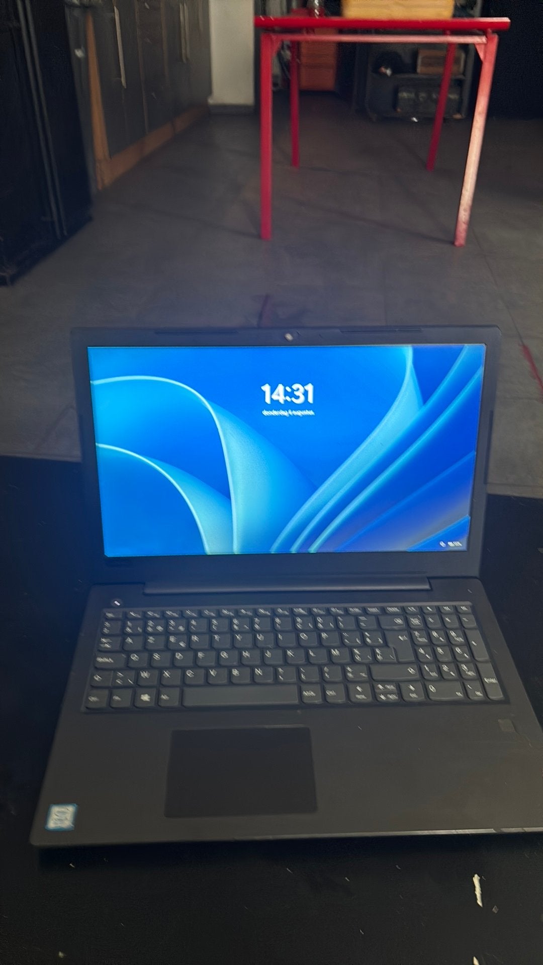 Zwarte lenovo, Computers en Software, Ophalen, Zo goed als nieuw